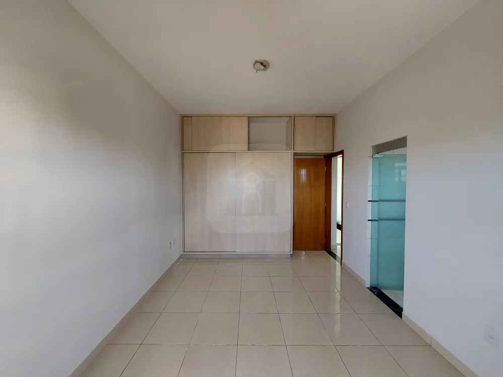 Alugar Apartamento / Padrão em Uberlândia R$ 2.900,00 - Foto 23