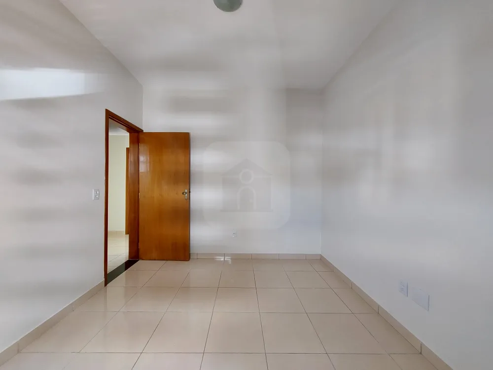 Alugar Apartamento / Padrão em Uberlândia R$ 2.900,00 - Foto 18