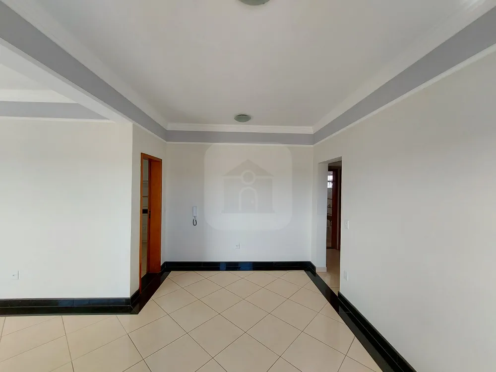 Alugar Apartamento / Padrão em Uberlândia R$ 2.900,00 - Foto 7