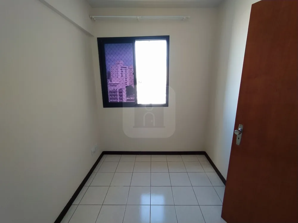 Comprar Apartamento / Padrão em Uberlândia R$ 440.000,00 - Foto 8
