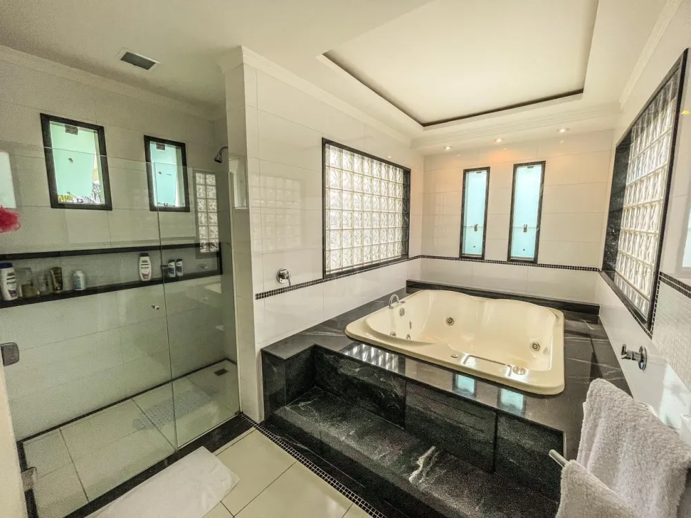 Alugar Casa / Condomínio ou Loteamento Fechado em Uberlândia R$ 15.000,00 - Foto 27