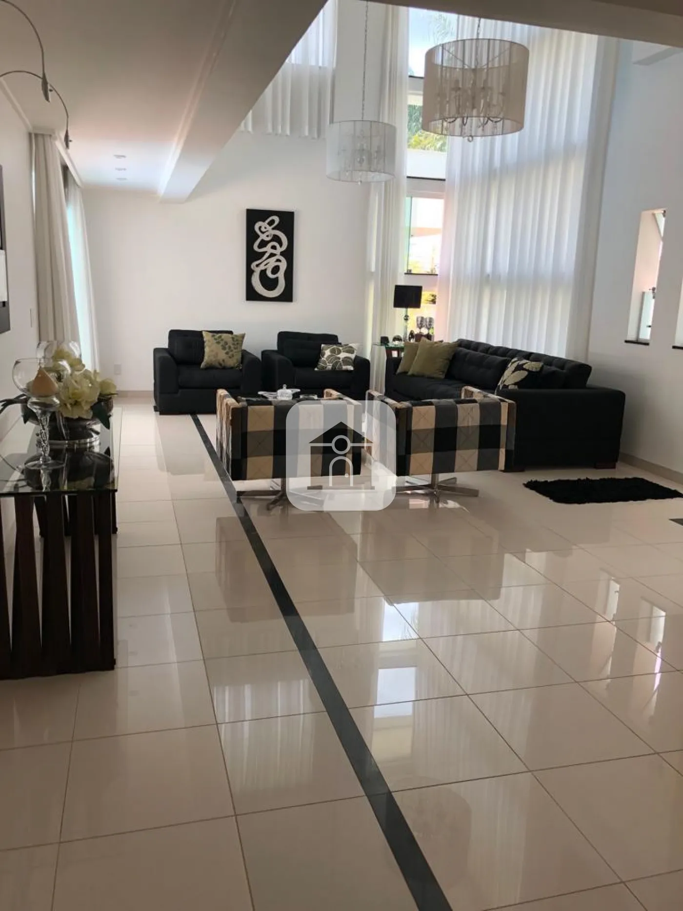 Alugar Casa / Condomínio ou Loteamento Fechado em Uberlândia R$ 15.000,00 - Foto 32