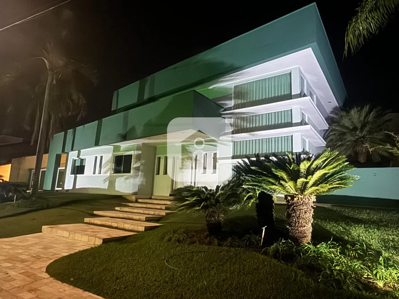 Alugar Casa / Condomínio ou Loteamento Fechado em Uberlândia R$ 15.000,00 - Foto 1