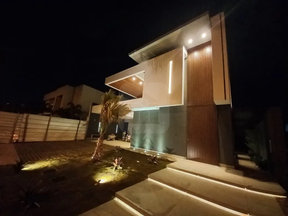 Alugar Casa / Condomínio ou Loteamento Fechado em Uberlândia R$ 20.000,00 - Foto 1