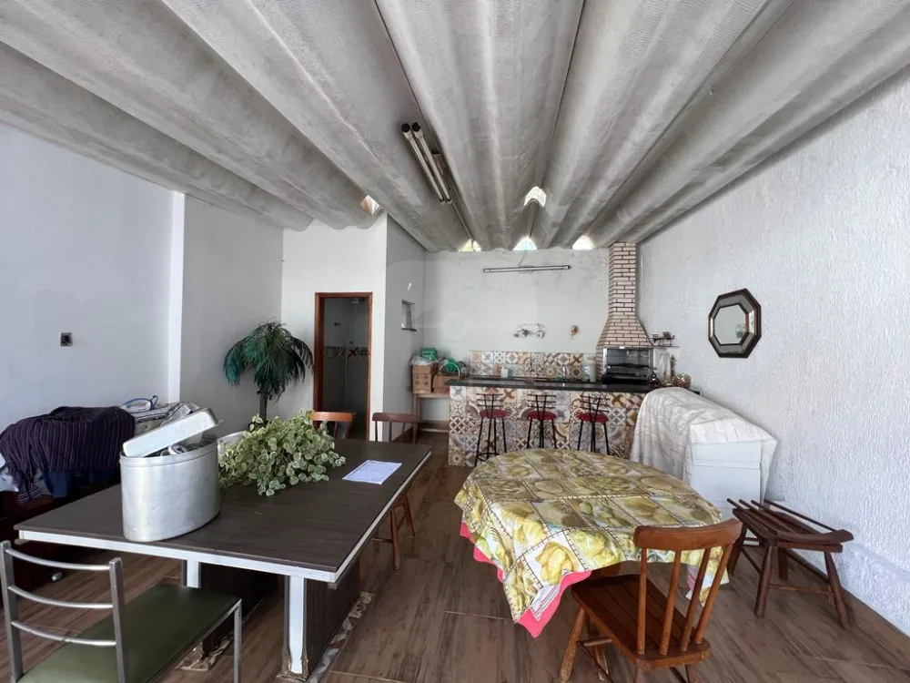 Alugar Casa / Padrão em Uberlândia R$ 4.000,00 - Foto 15