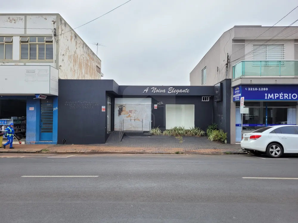 Alugar Comercial / Casa Comercial em Uberlândia R$ 6.000,00 - Foto 1