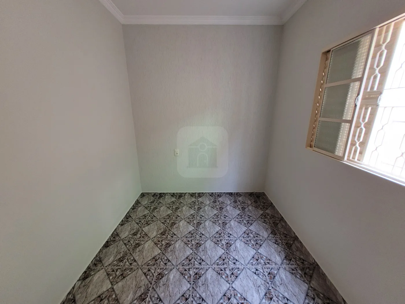 Alugar Casa / Padrão em Uberlândia R$ 2.600,00 - Foto 9