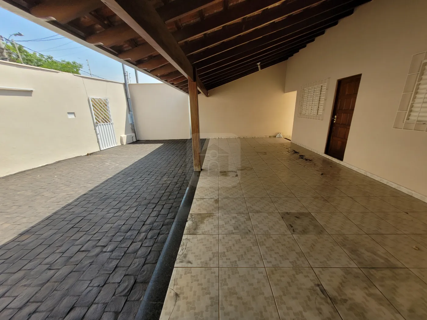 Alugar Casa / Padrão em Uberlândia R$ 2.600,00 - Foto 24