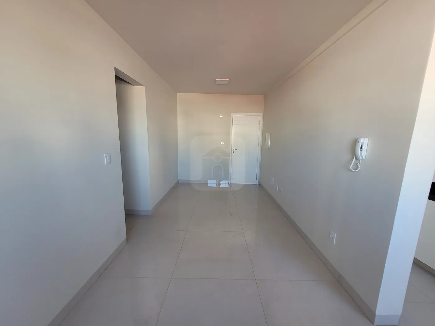 Alugar Apartamento / Padrão em Uberlândia R$ 2.250,00 - Foto 2