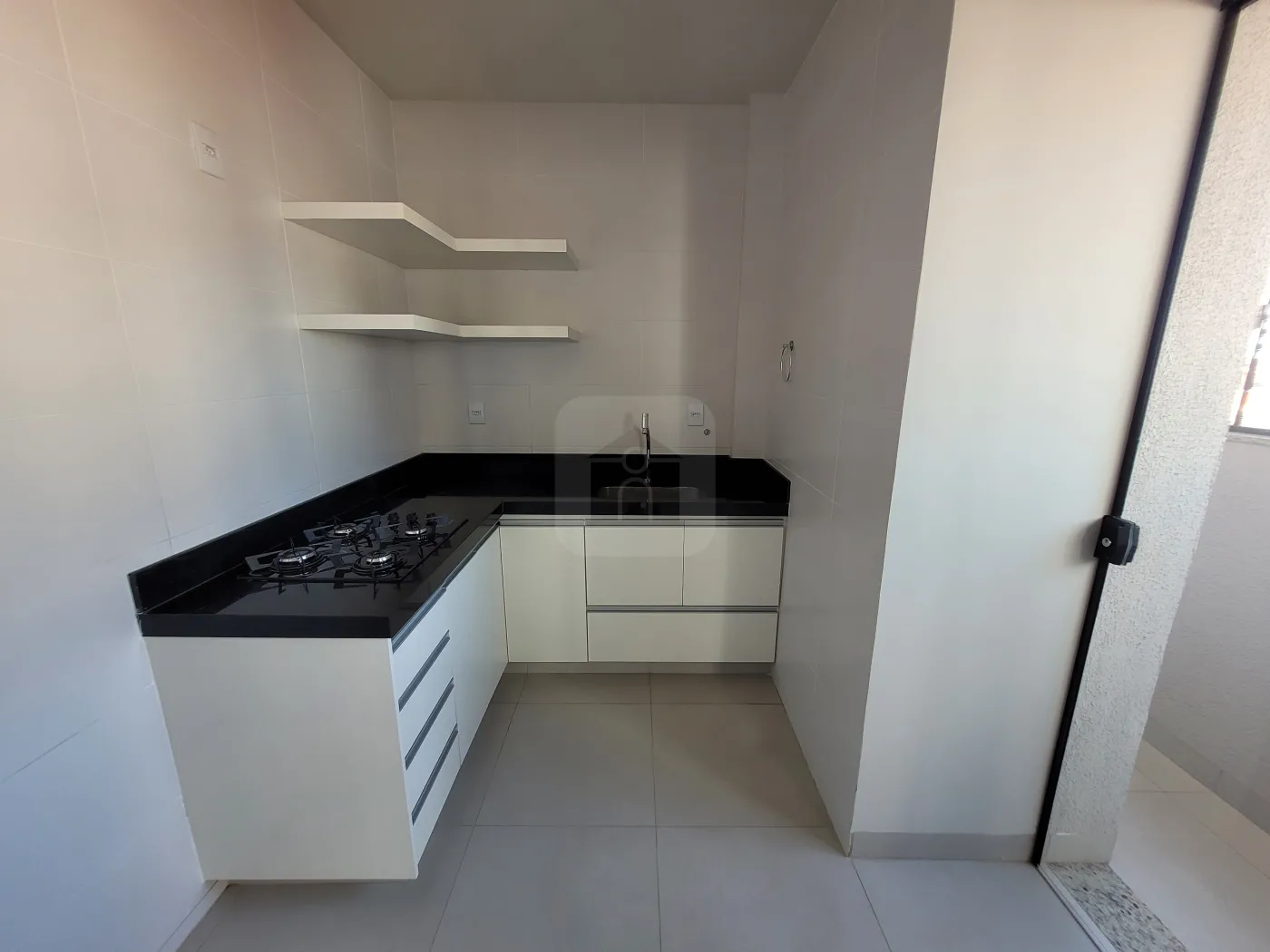 Alugar Apartamento / Padrão em Uberlândia R$ 2.250,00 - Foto 4