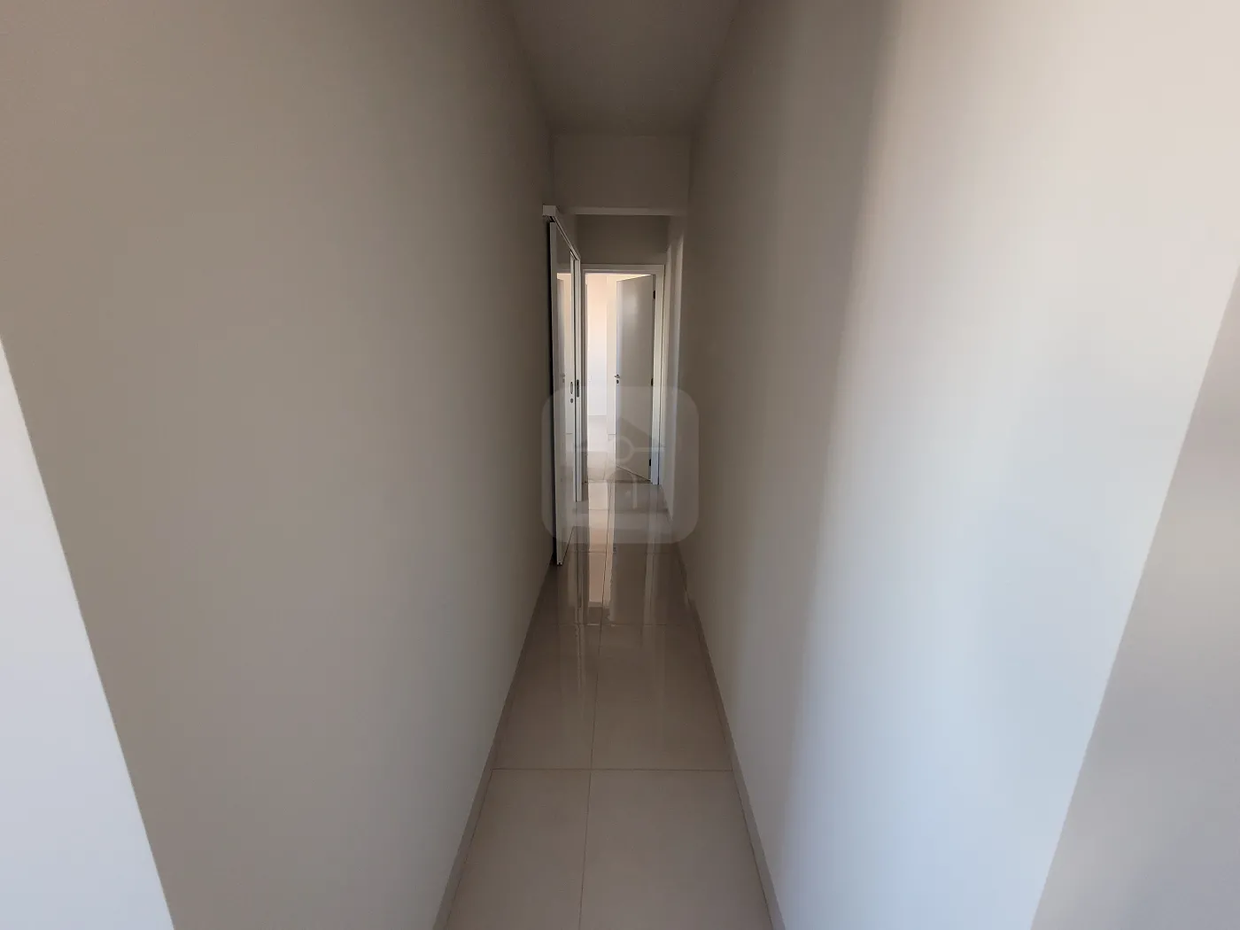 Alugar Apartamento / Padrão em Uberlândia R$ 2.250,00 - Foto 9