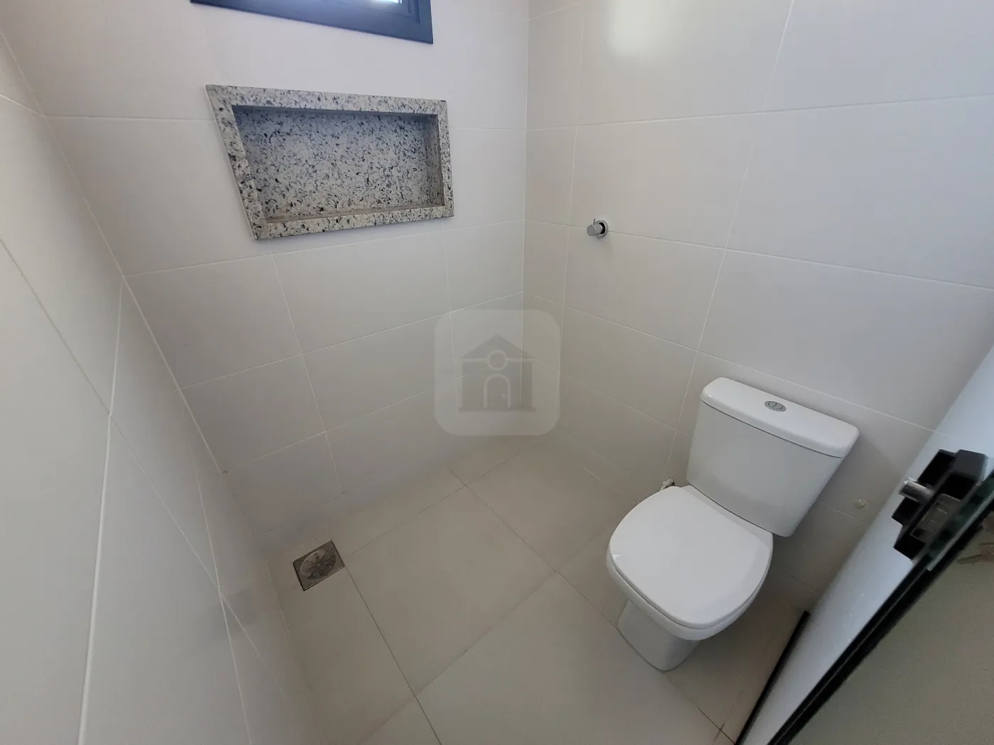 Alugar Apartamento / Padrão em Uberlândia R$ 2.250,00 - Foto 13