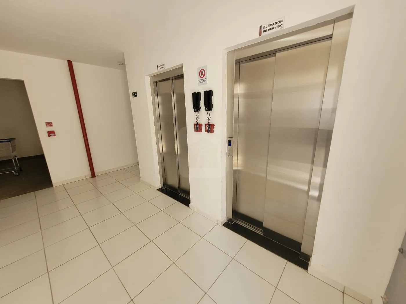 Alugar Apartamento / Padrão em Uberlândia R$ 950,00 - Foto 3