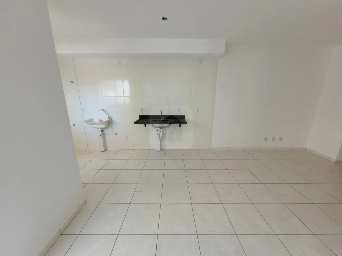Alugar Apartamento / Padrão em Uberlândia R$ 950,00 - Foto 6