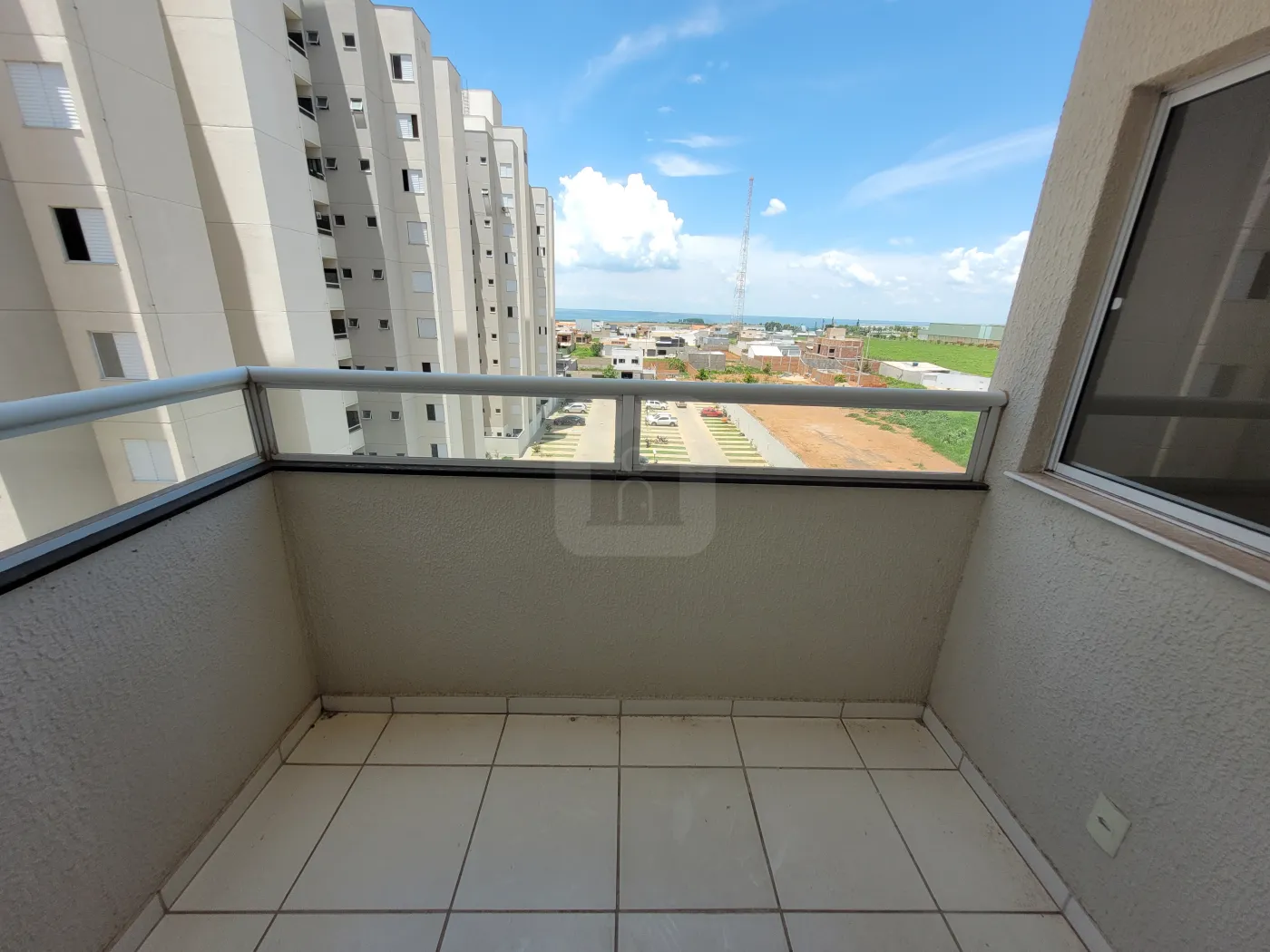 Alugar Apartamento / Padrão em Uberlândia R$ 950,00 - Foto 9
