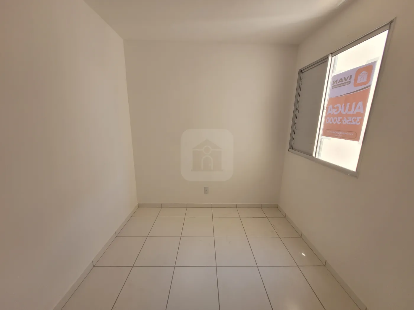 Alugar Apartamento / Padrão em Uberlândia R$ 950,00 - Foto 10