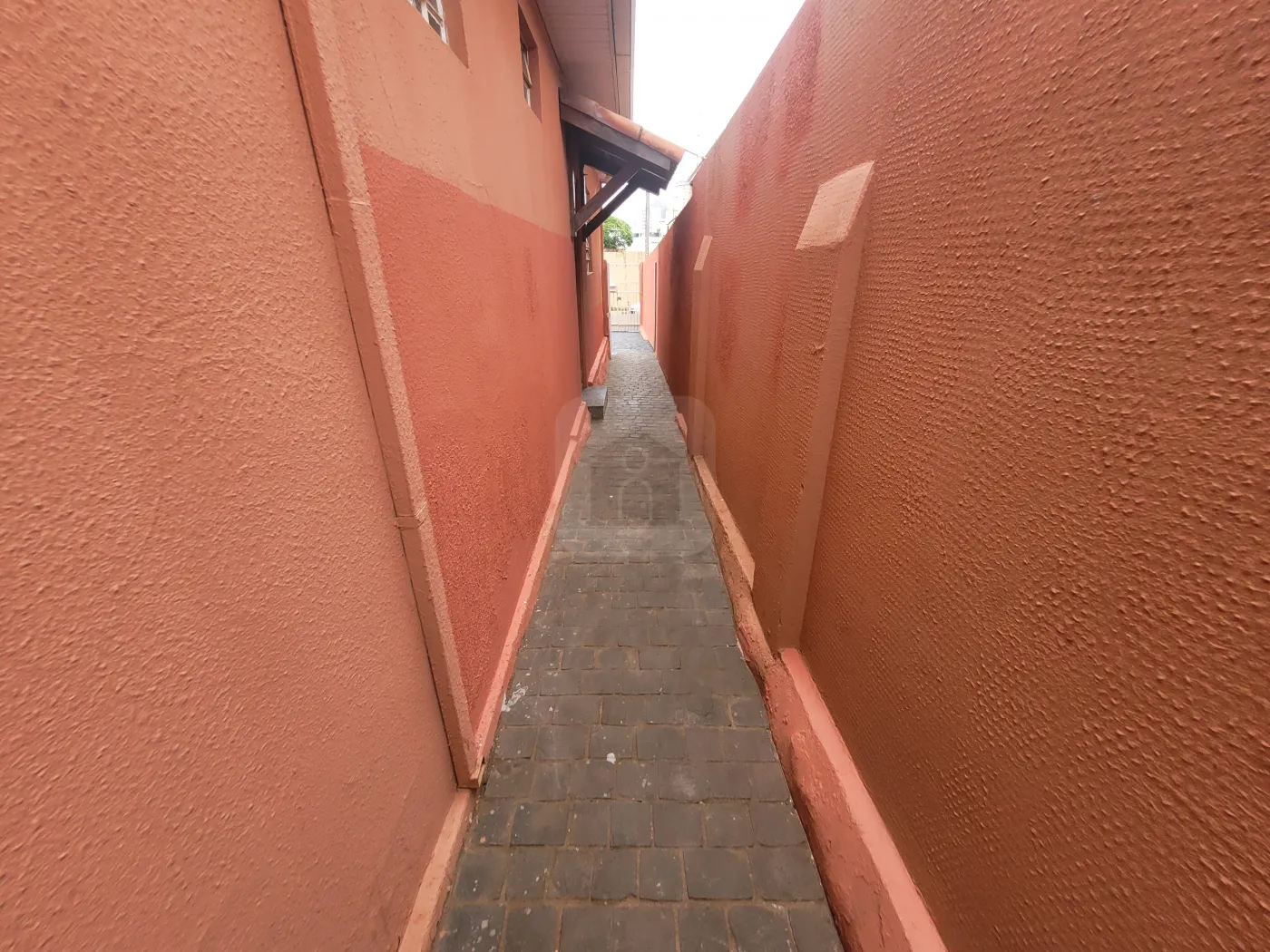 Alugar Casa / Padrão em Uberlândia R$ 1.500,00 - Foto 18