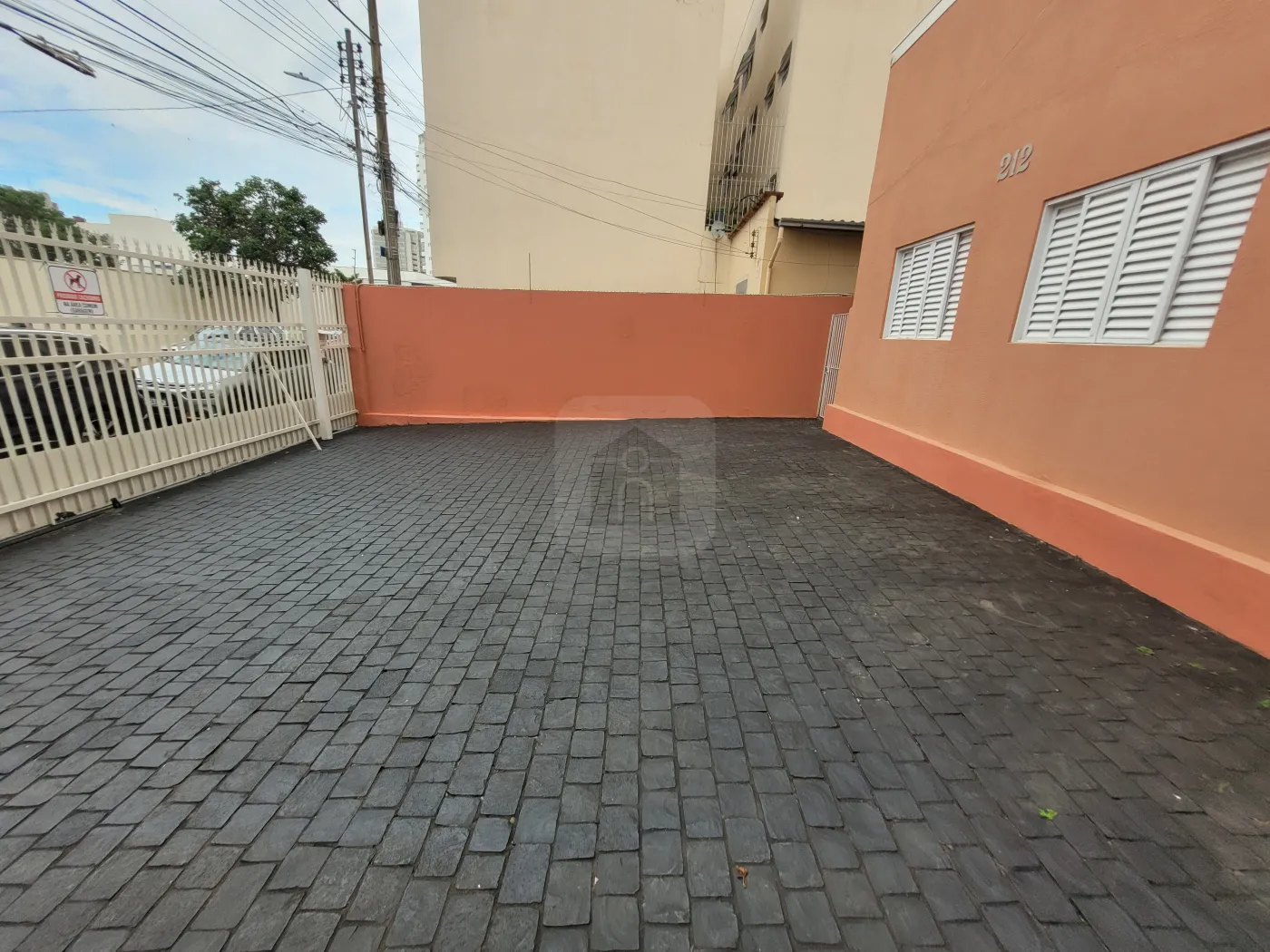 Alugar Casa / Padrão em Uberlândia R$ 1.500,00 - Foto 19