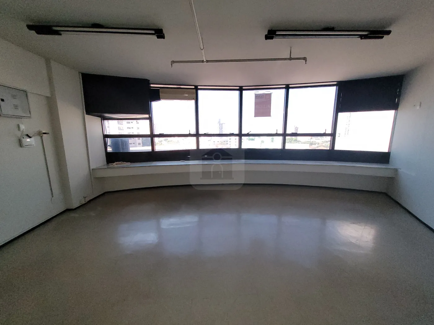 Comprar Comercial / Sala Comercial Condomínio em Uberlândia R$ 145.000,00 - Foto 3