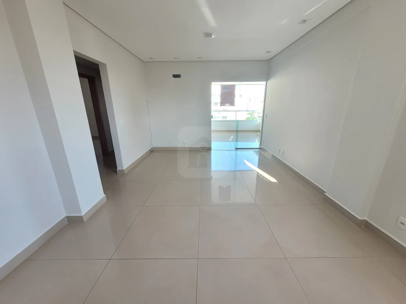 Alugar Apartamento / Padrão em Uberlândia R$ 2.600,00 - Foto 2