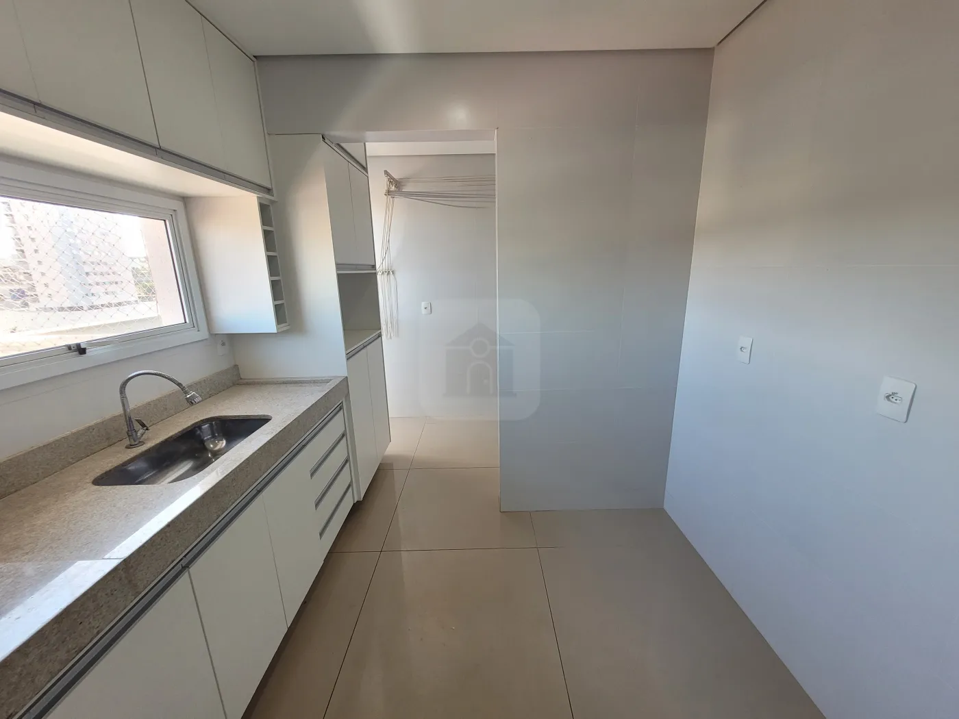 Alugar Apartamento / Padrão em Uberlândia R$ 2.600,00 - Foto 18