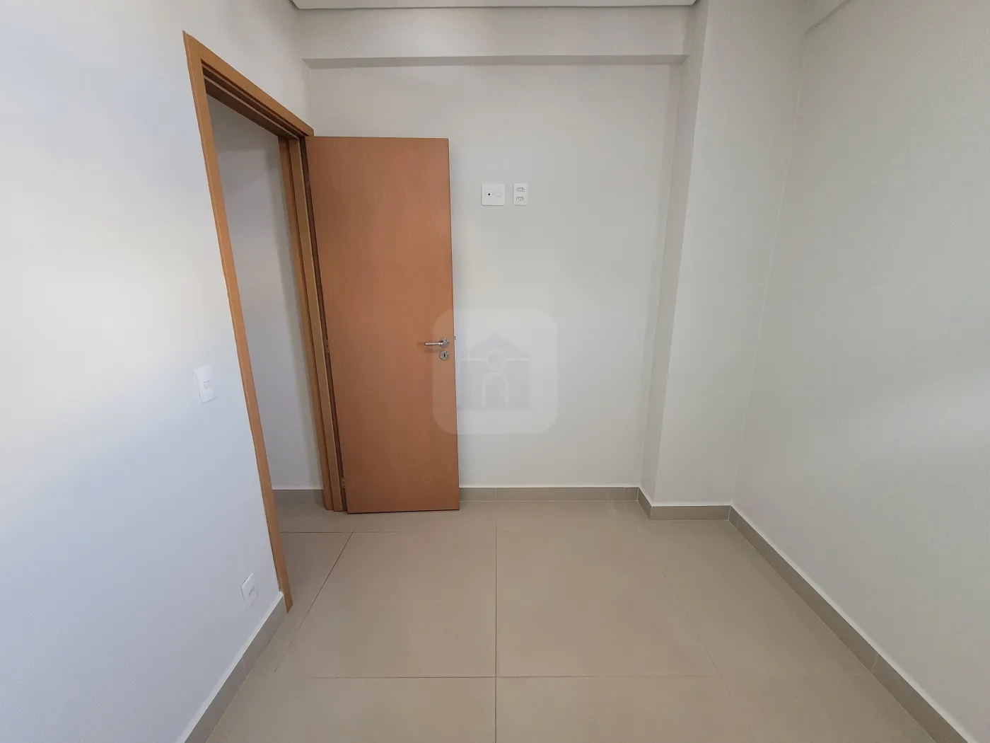 Alugar Apartamento / Padrão em Uberlândia R$ 2.600,00 - Foto 6