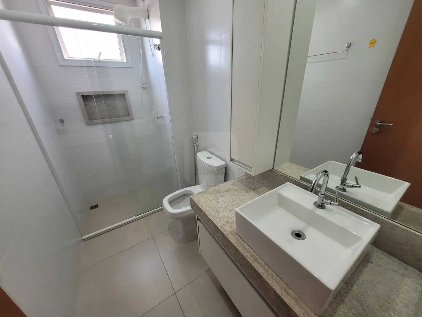 Alugar Apartamento / Padrão em Uberlândia R$ 2.600,00 - Foto 16