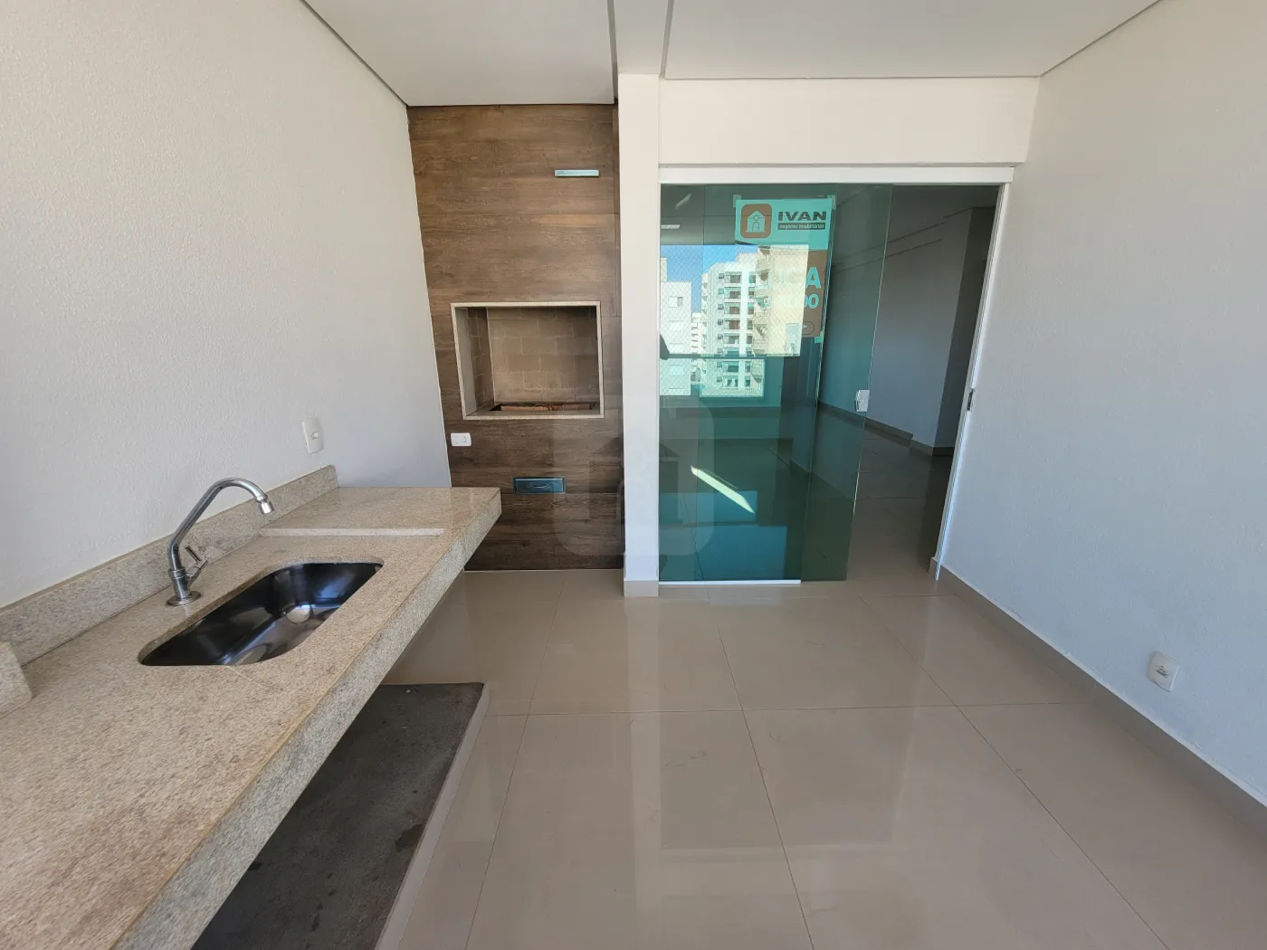 Alugar Apartamento / Padrão em Uberlândia R$ 2.600,00 - Foto 22