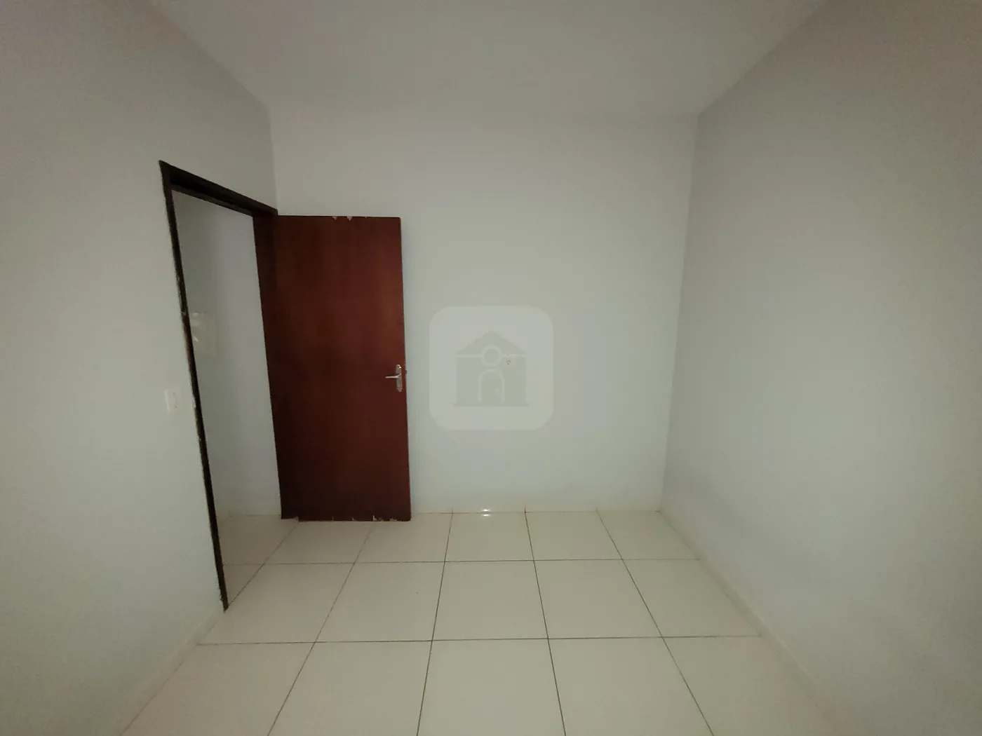 Alugar Casa / Padrão em Uberlândia R$ 950,00 - Foto 9