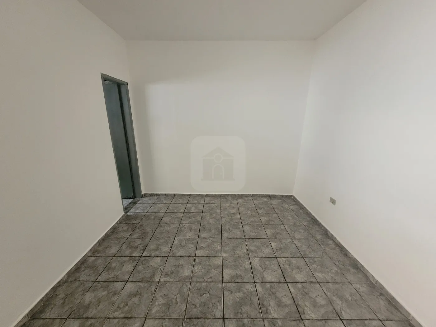 Alugar Casa / Padrão em Uberlândia R$ 1.750,00 - Foto 11