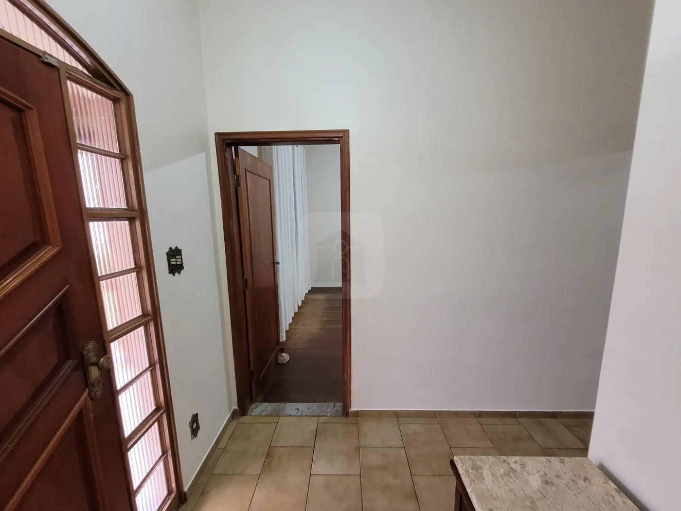 Alugar Casa / Padrão em Uberlândia R$ 5.000,00 - Foto 6