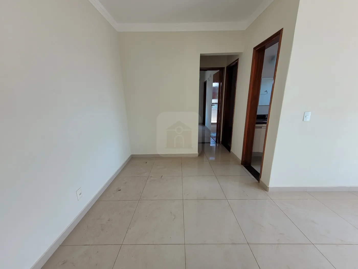 Alugar Apartamento / Padrão em Uberlândia R$ 2.000,00 - Foto 5