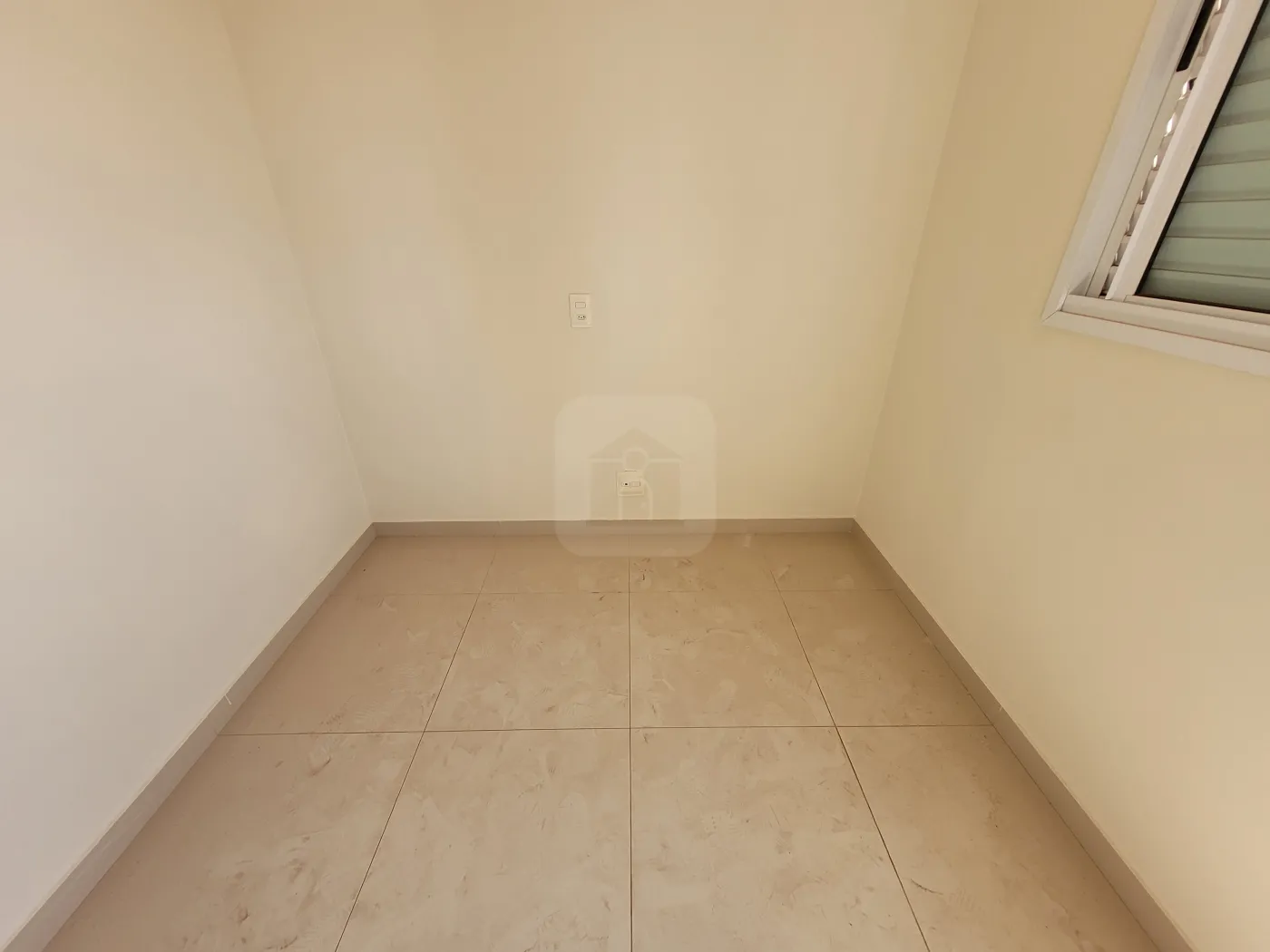 Alugar Apartamento / Padrão em Uberlândia R$ 2.000,00 - Foto 10