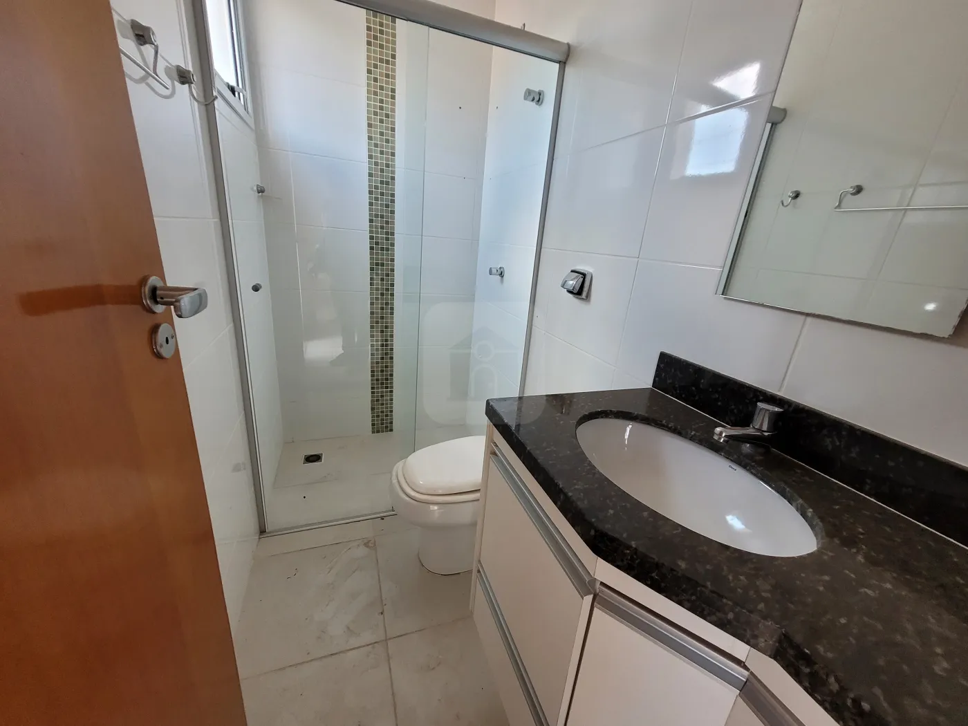 Alugar Apartamento / Padrão em Uberlândia R$ 2.000,00 - Foto 13