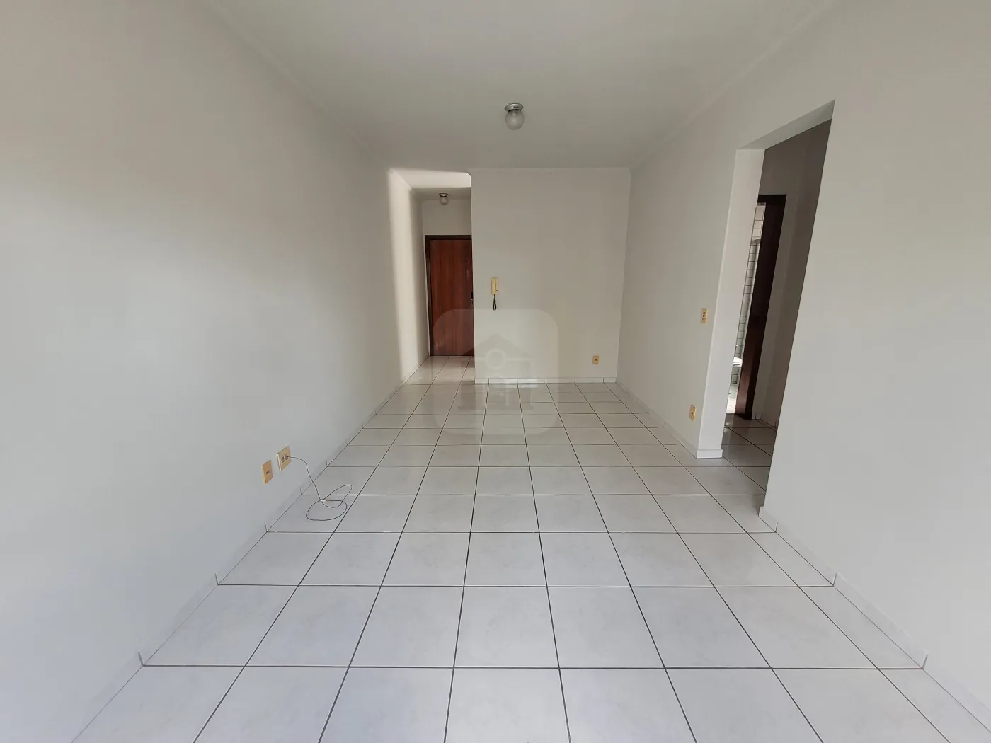 Alugar Apartamento / Padrão em Uberlândia R$ 1.450,00 - Foto 8
