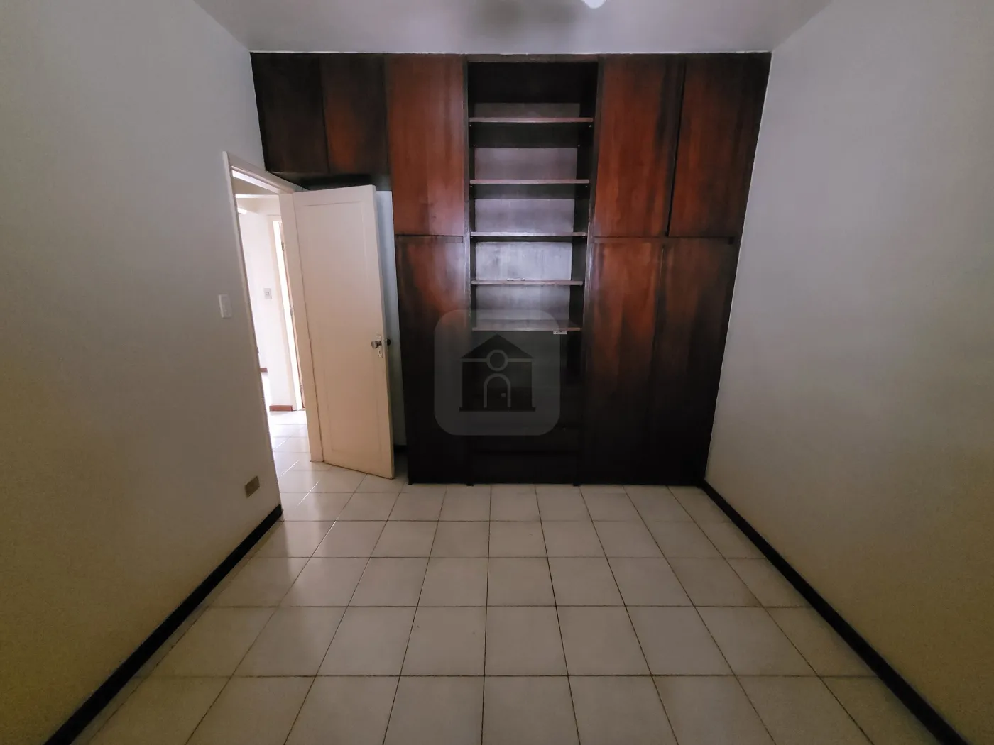 Alugar Casa / Padrão em Uberlândia R$ 2.600,00 - Foto 7