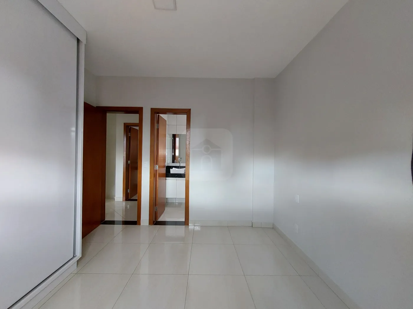 Alugar Apartamento / Padrão em Uberlândia R$ 2.650,00 - Foto 20