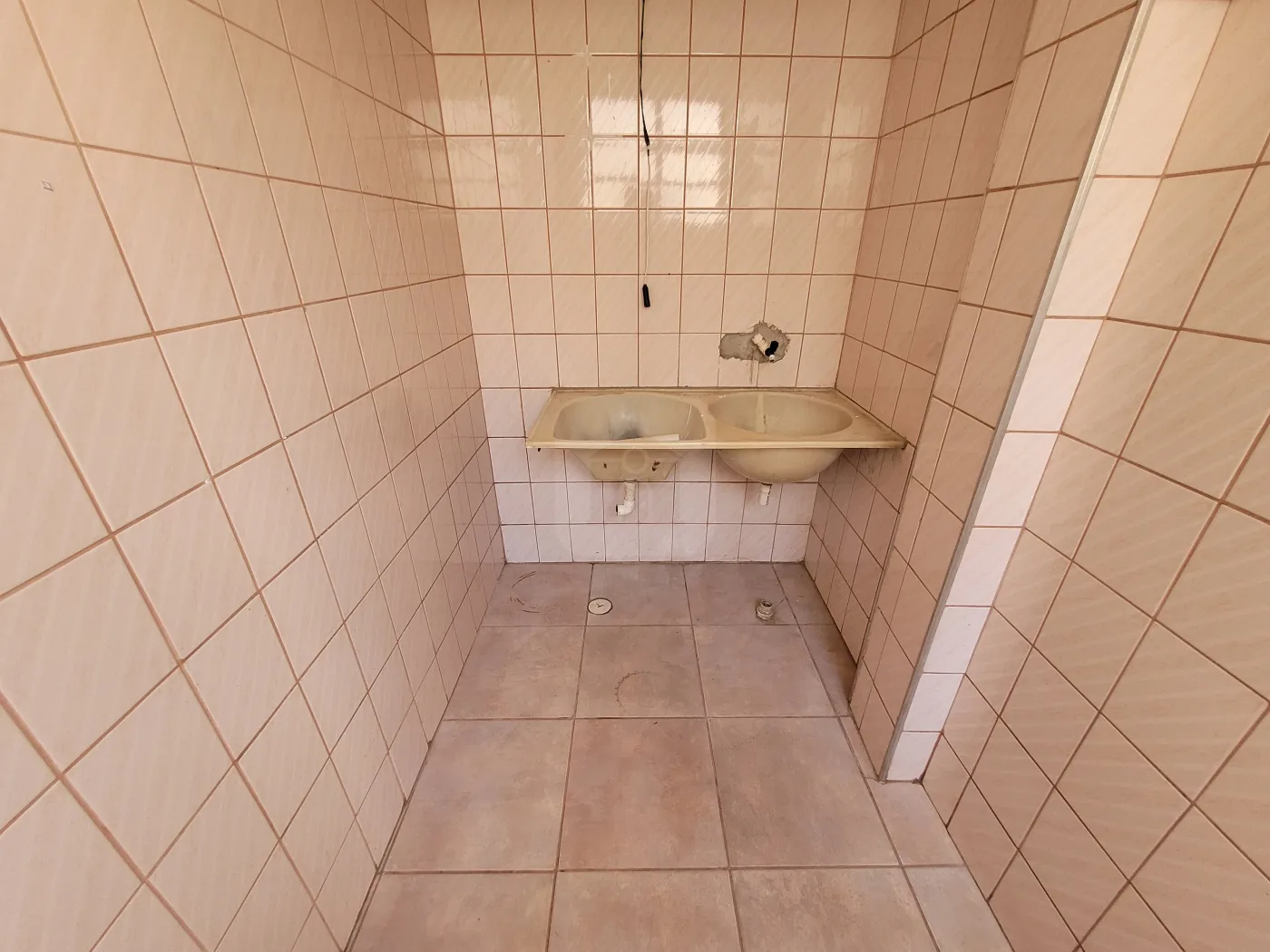 Alugar Apartamento / Padrão em Uberlândia R$ 600,00 - Foto 15