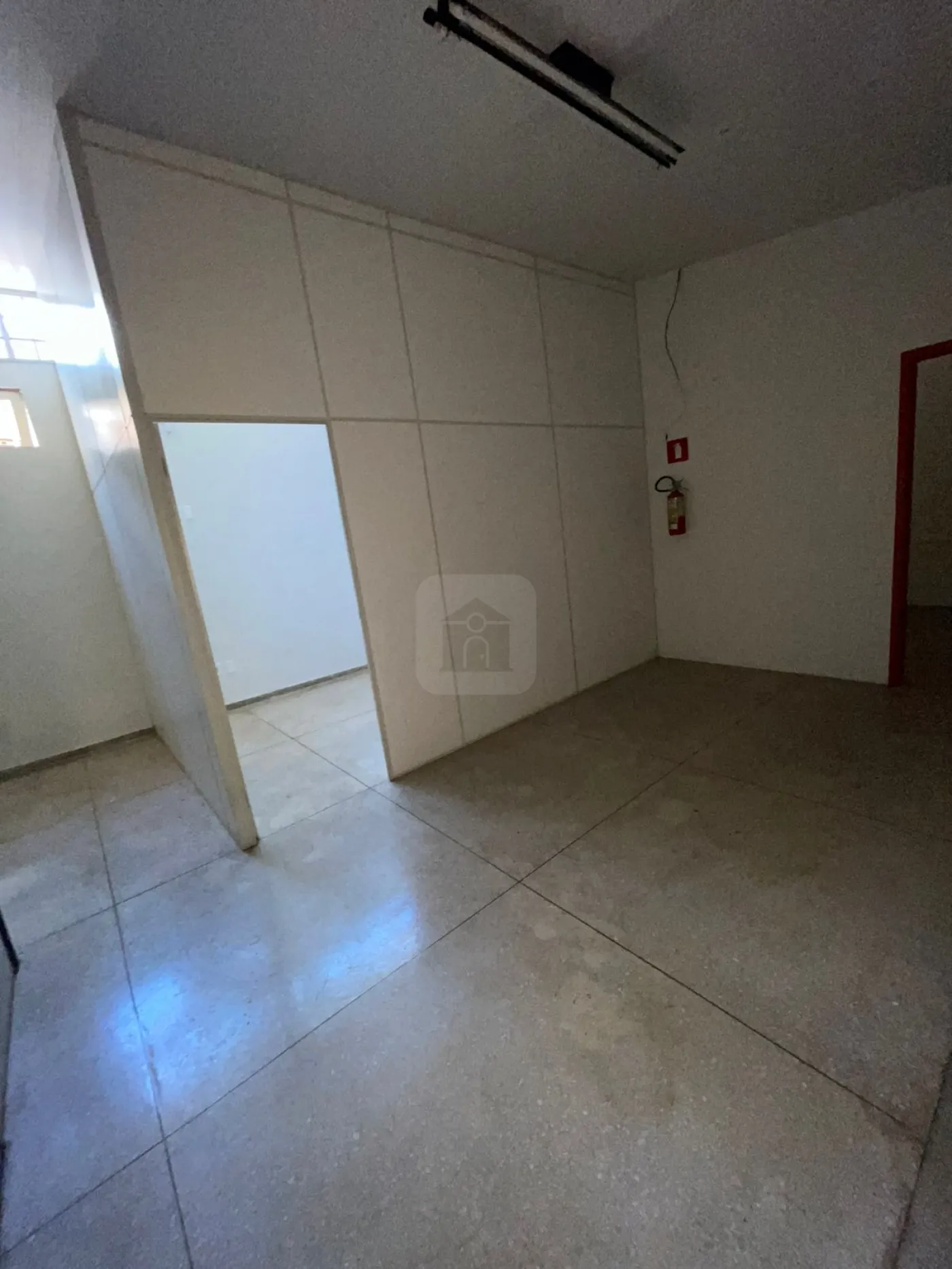 Alugar Comercial / Loja em Araguari R$ 4.000,00 - Foto 9
