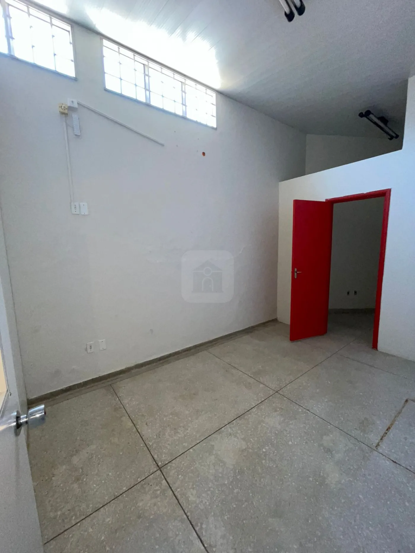 Alugar Comercial / Loja em Araguari R$ 4.000,00 - Foto 17