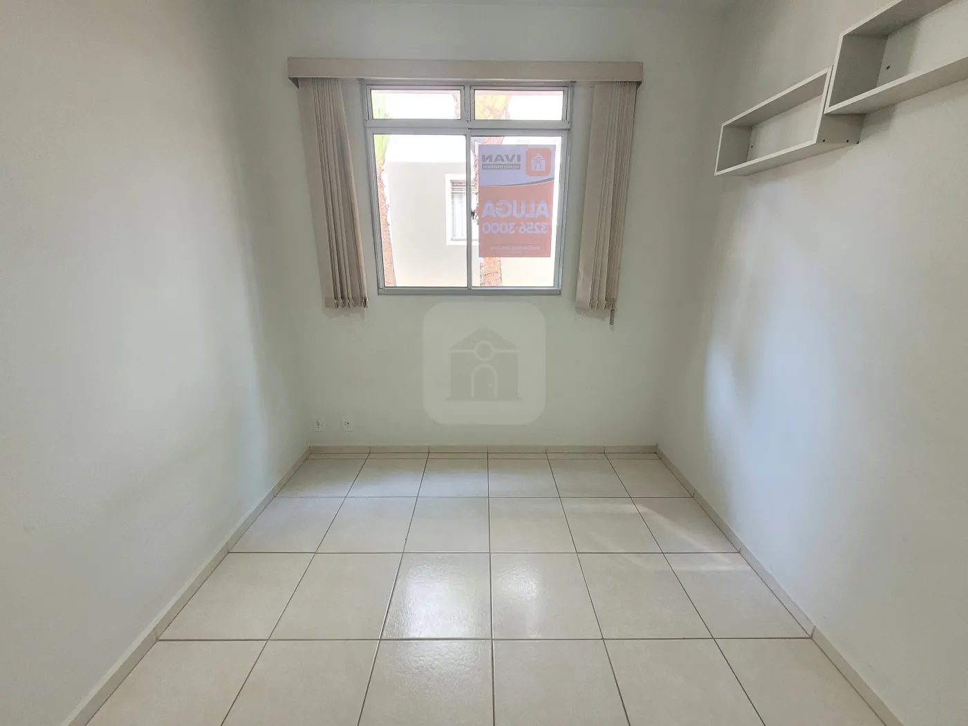 Alugar Apartamento / Padrão em Uberlândia R$ 1.100,00 - Foto 9