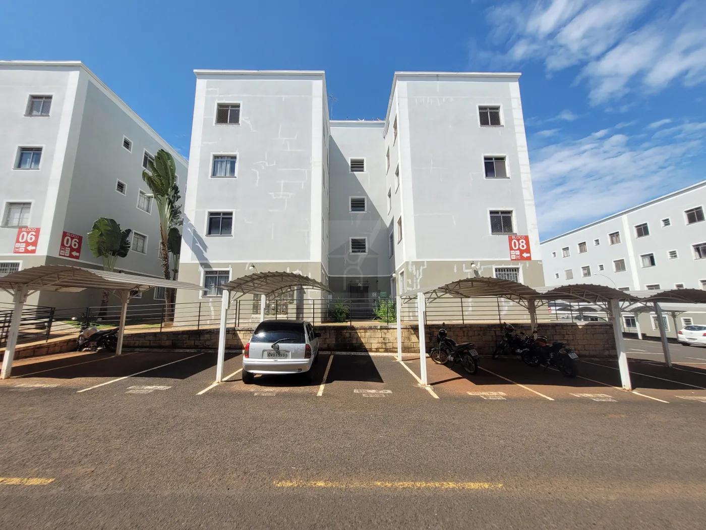 Alugar Apartamento / Padrão em Uberlândia R$ 1.100,00 - Foto 19