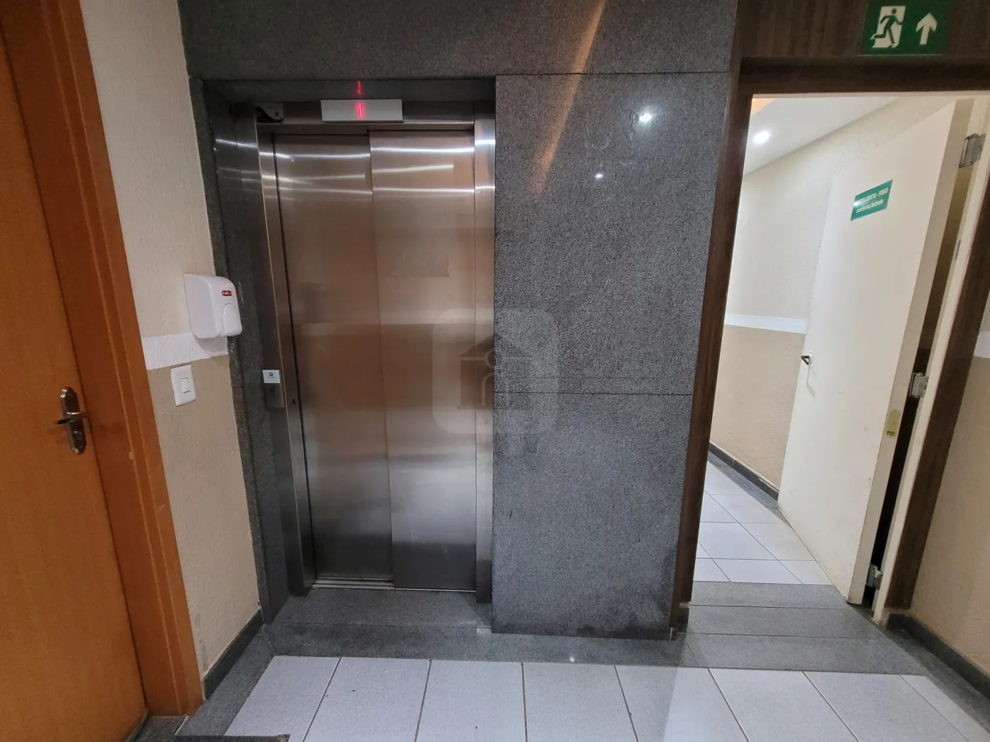 Alugar Apartamento / Padrão em Uberlândia R$ 2.600,00 - Foto 3