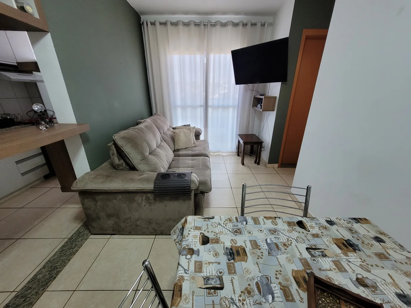 Alugar Apartamento / Padrão em Uberlândia R$ 2.600,00 - Foto 4