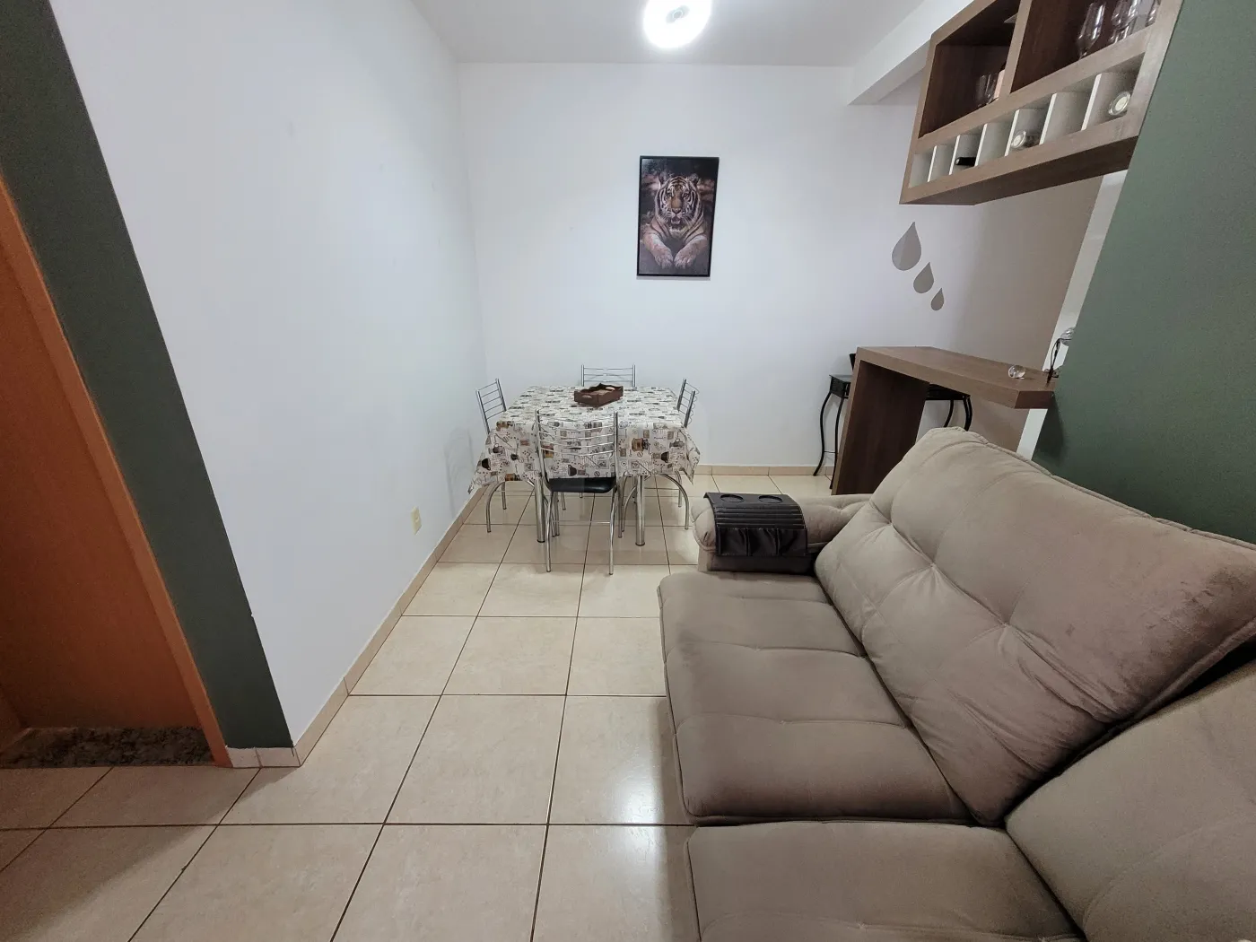 Alugar Apartamento / Padrão em Uberlândia R$ 2.600,00 - Foto 5