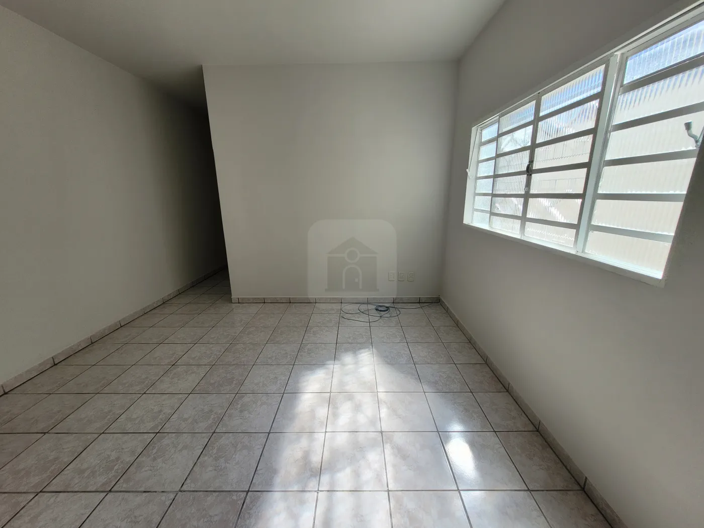 Alugar Casa / Padrão em Uberlândia R$ 3.000,00 - Foto 5