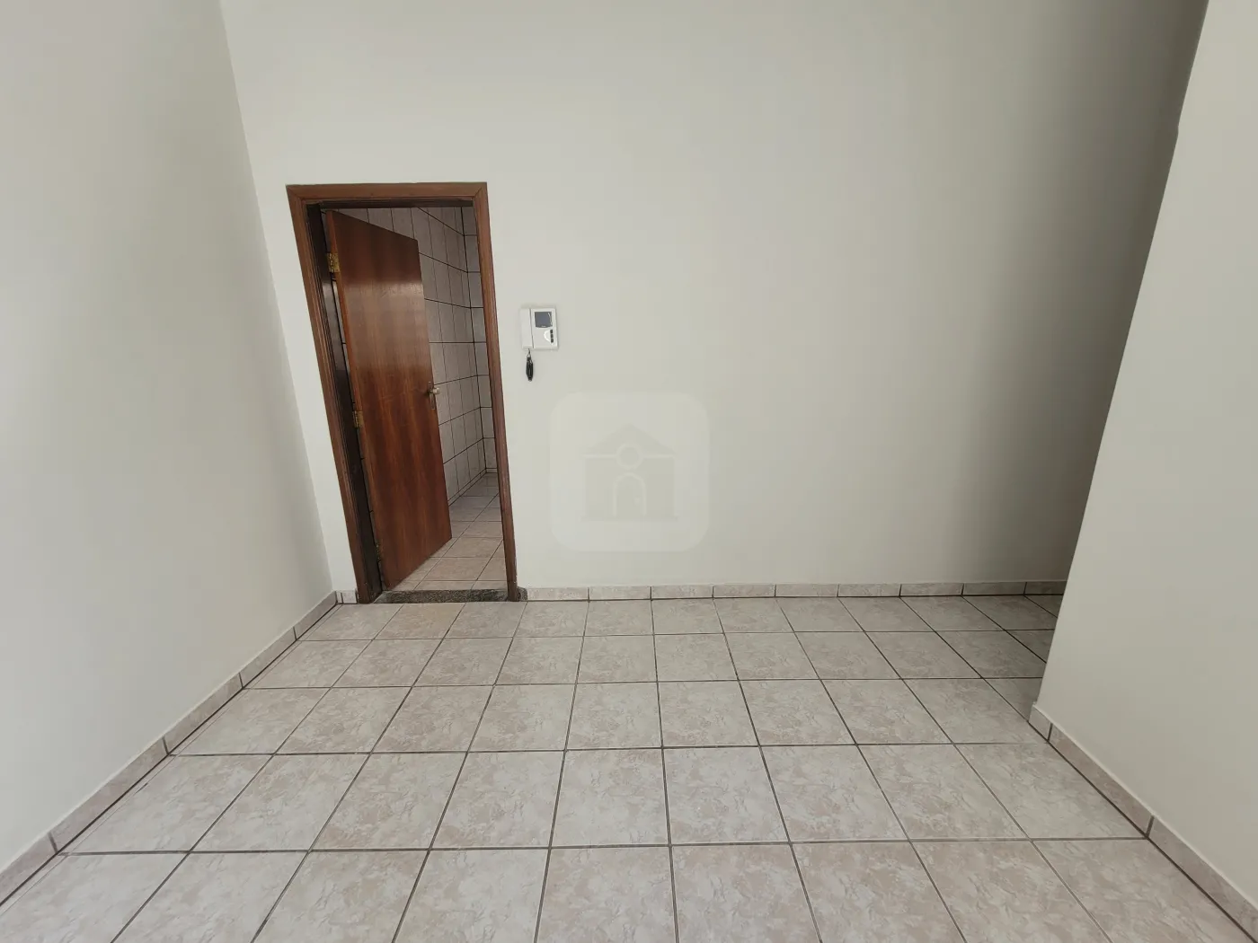 Alugar Casa / Padrão em Uberlândia R$ 3.000,00 - Foto 6
