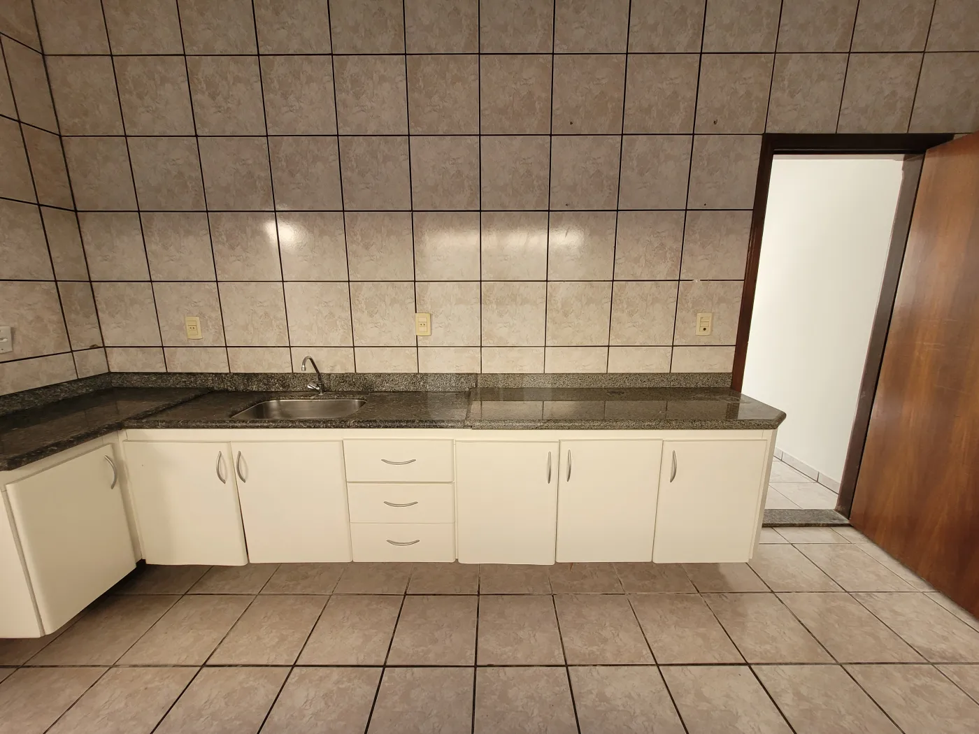 Alugar Casa / Padrão em Uberlândia R$ 3.000,00 - Foto 9