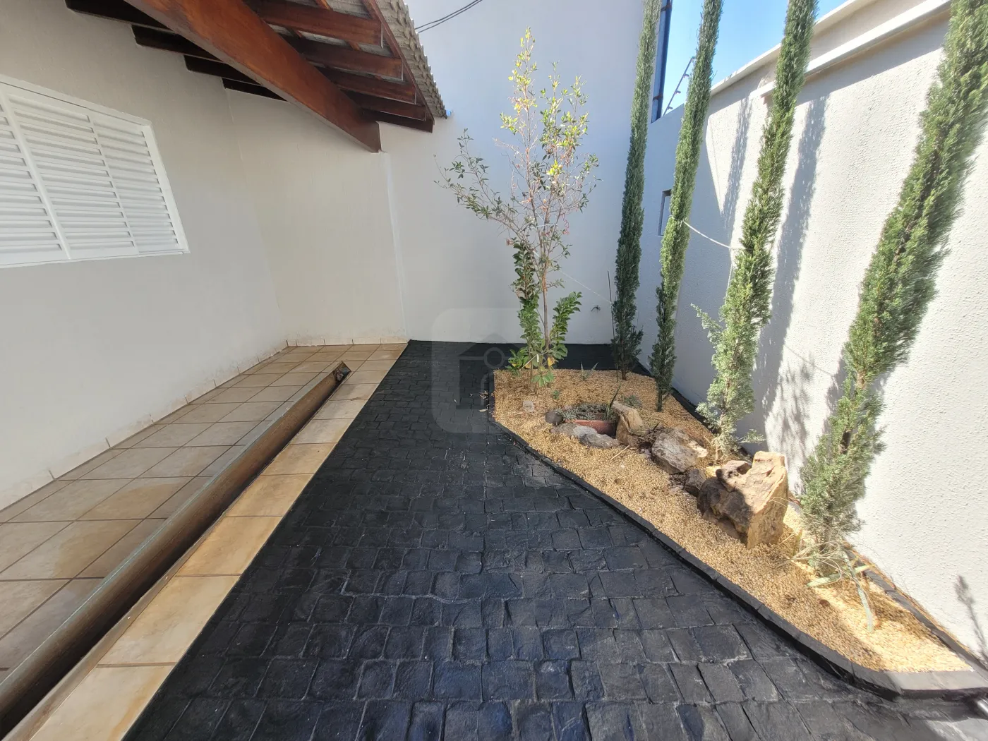 Alugar Casa / Padrão em Uberlândia R$ 3.000,00 - Foto 30