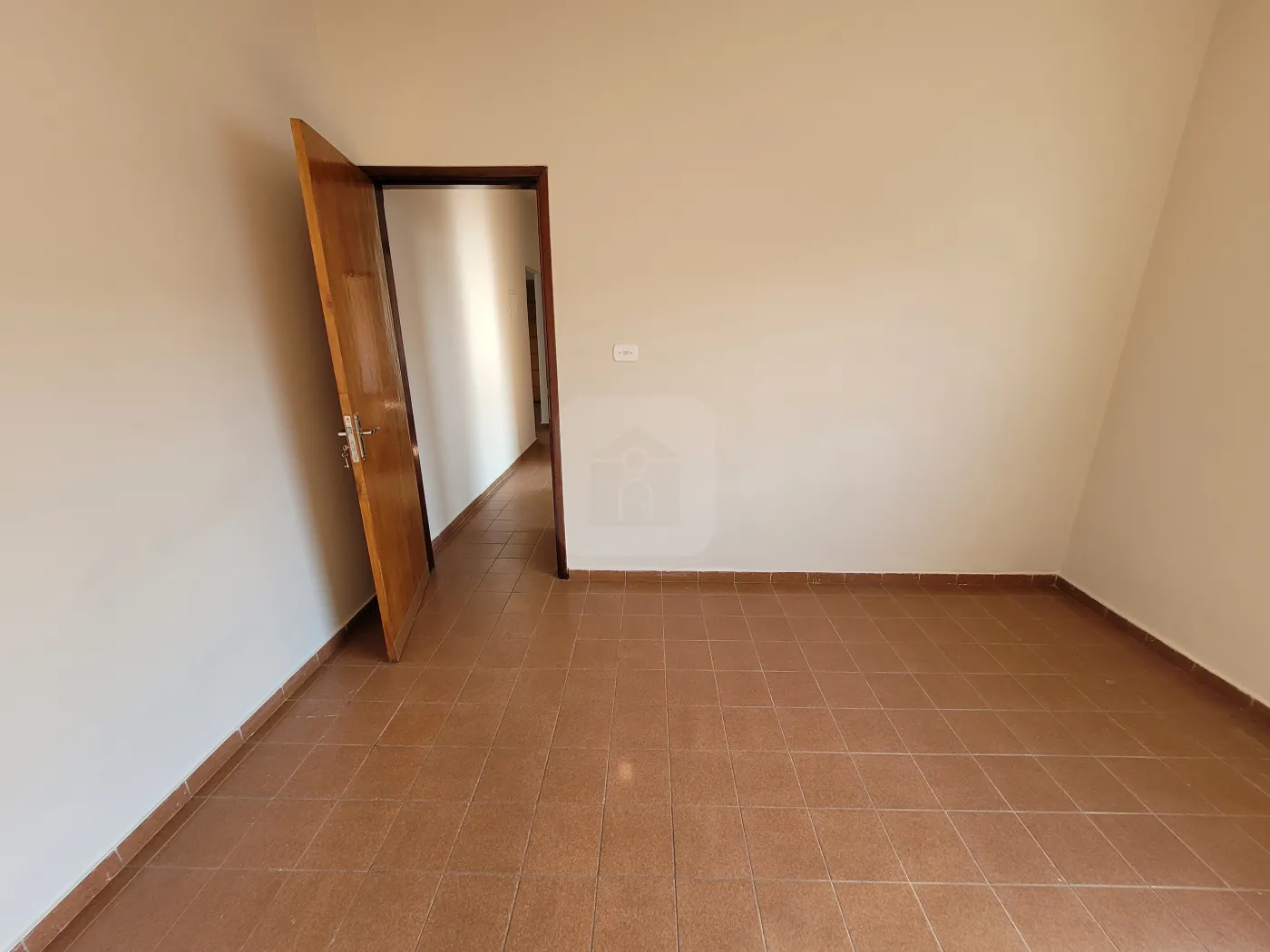 Alugar Casa / Padrão em Uberlândia R$ 2.500,00 - Foto 18